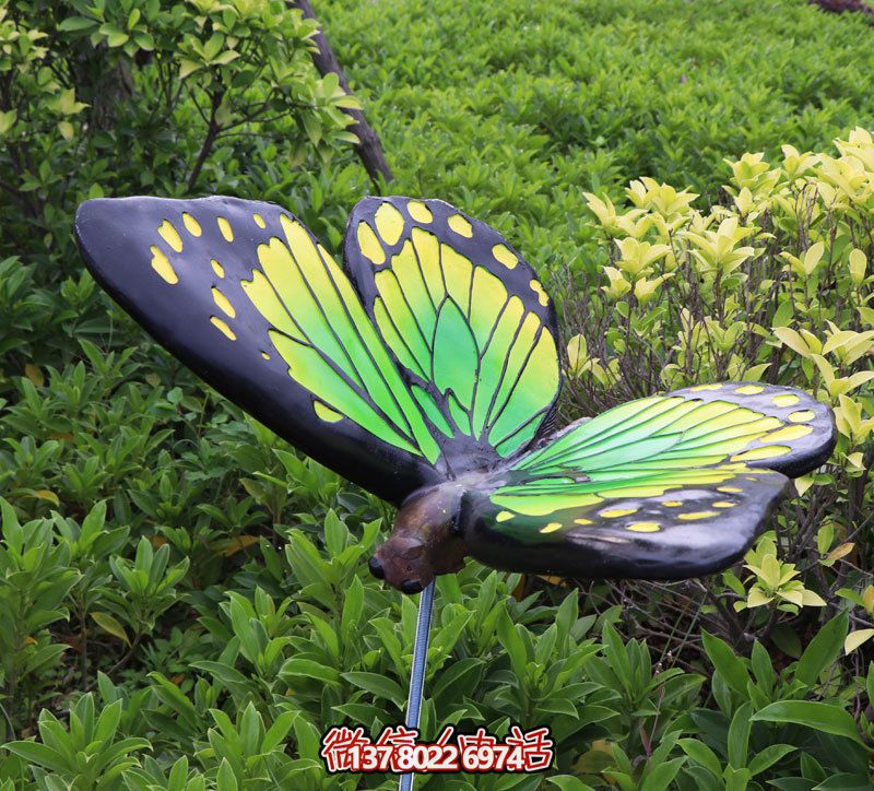 玻璃鋼蝴蝶雕塑，點亮操場創意之美