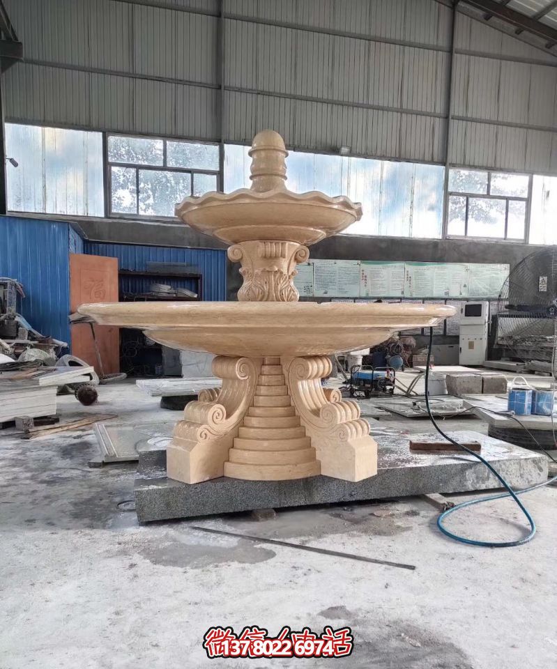 色彩斑斕的晚霞石雕景觀 色彩斑斕的晚霞石雕景觀