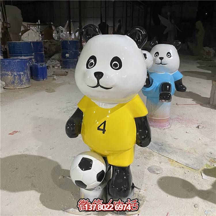 足球旅游景區，讓你玩轉卡通公仔和雕塑