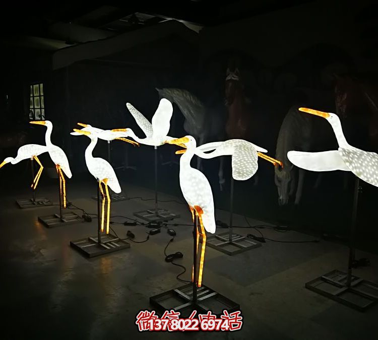 玻璃鋼雕塑景觀亮化，點(diǎn)亮景區(qū)園林