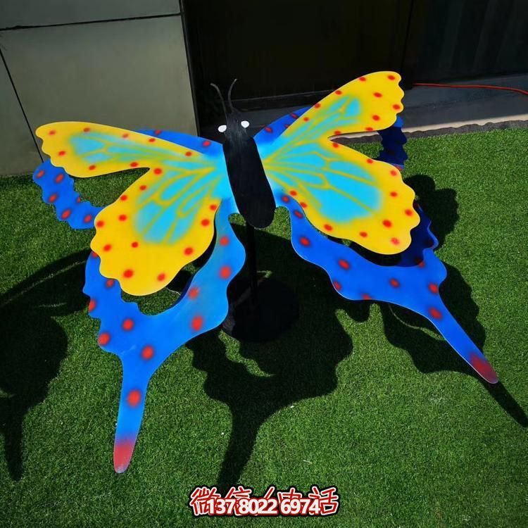 彩繪玻璃鋼蝴蝶雕塑，精美戶外園林裝飾
