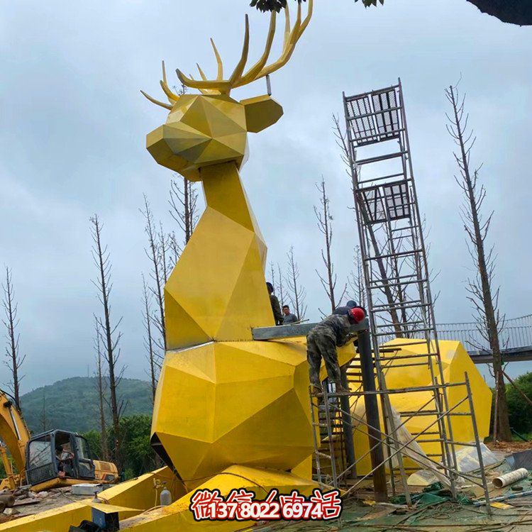 大型梅花鹿雕塑，點(diǎn)亮公園廣場(chǎng)景觀