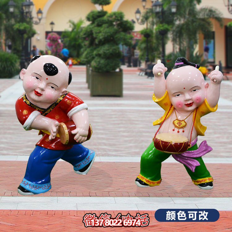 玻璃鋼福娃新年主題雕塑，為商業街添彩