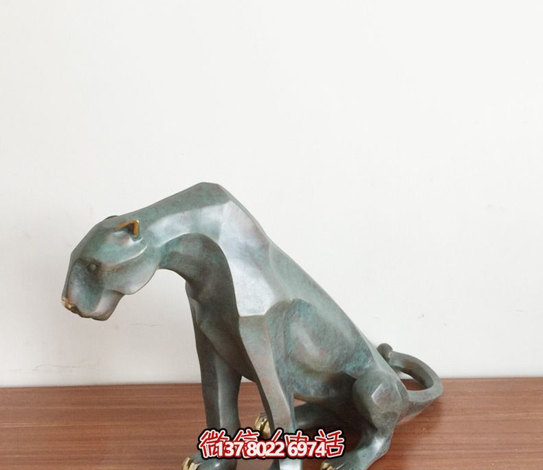 寺廟不銹鋼切面噴漆休息中的金錢豹雕塑 寺廟不銹鋼切面噴漆休息中的金錢豹雕塑
